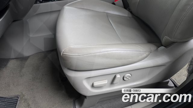 Kia Carnival 11-Seater Prestige 2019 — фото 31