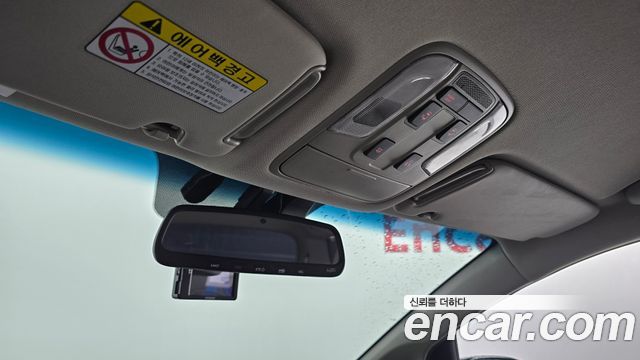 Kia Carnival 11-Seater Prestige 2019 — фото 32
