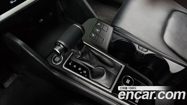 Kia Sportage (V) Diesel 2.0 2WD Trendy 2023 — фото 9