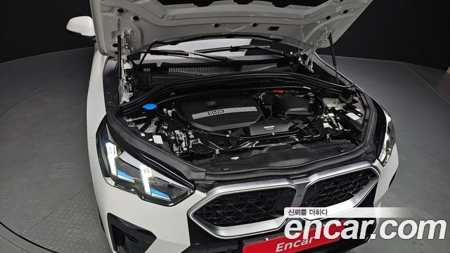BMW X2 (U10) xDrive 20i M Sport 2025 — фото 6