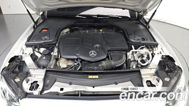 Mercedes-Benz E-Class (W213) E220d Avantgarde 2018 — фото 6