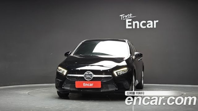 Mercedes-Benz A-Class (W177) A220 Sedan 2020 — фото 3