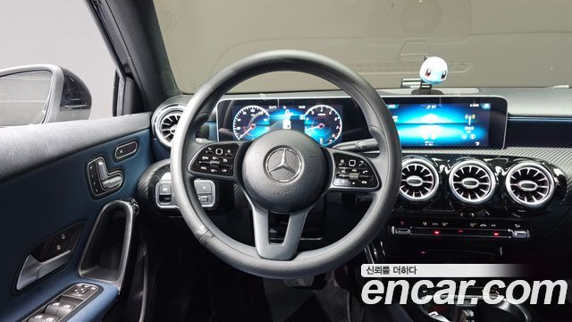 Mercedes-Benz A-Class (W177) A220 Sedan 2020 — фото 13