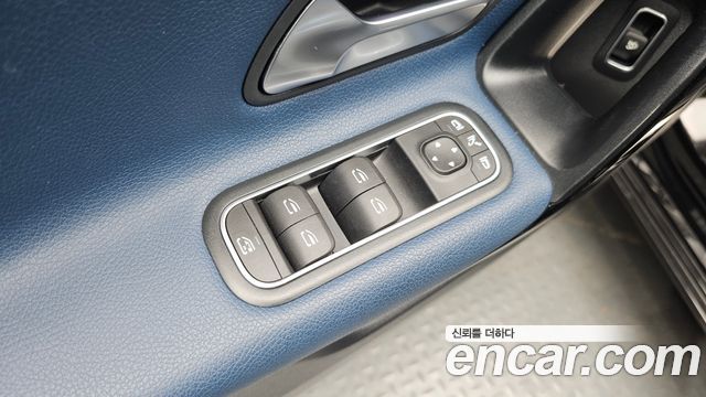 Mercedes-Benz A-Class (W177) A220 Sedan 2020 — фото 19