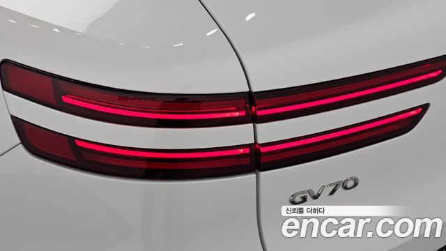 Genesis GV70 2.5T Gasoline AWD 2023 — фото 23