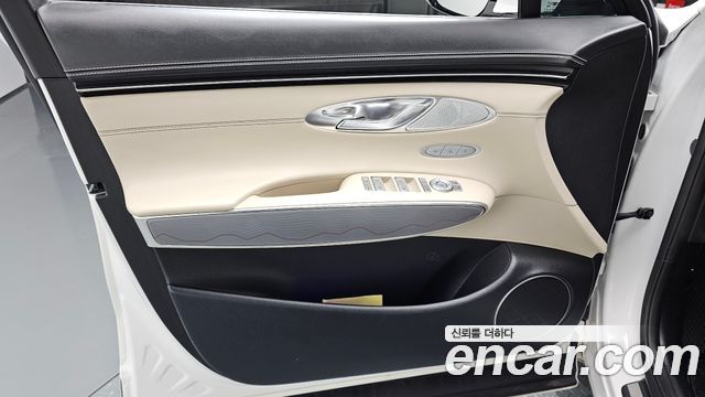 Genesis GV70 2.5T Gasoline AWD 2023 — фото 24