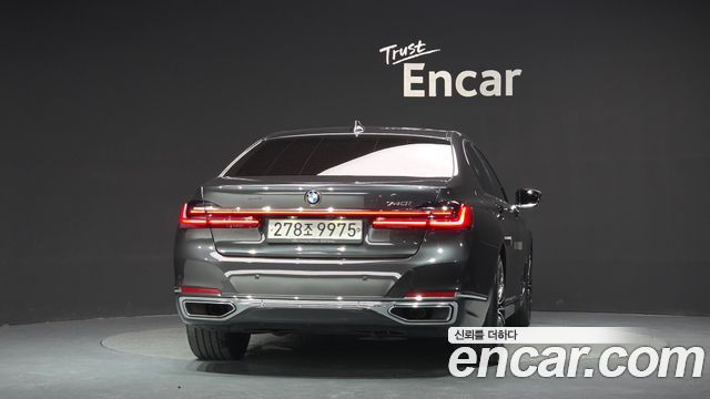 BMW 7 Series (G11) 740i Design Pure Excellence 2020 — фото 4