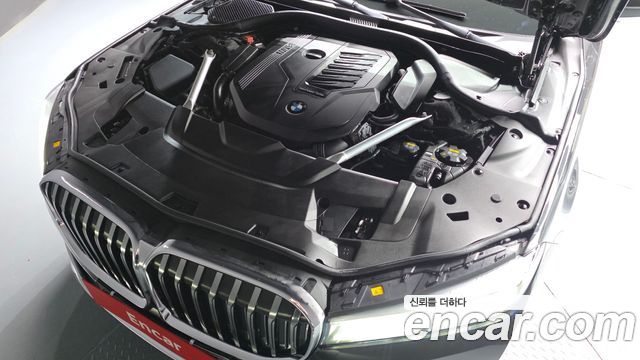 BMW 7 Series (G11) 740i Design Pure Excellence 2020 — фото 6