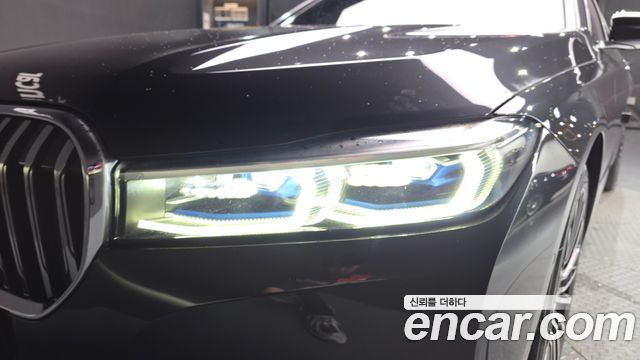 BMW 7 Series (G11) 740i Design Pure Excellence 2020 — фото 22