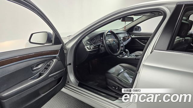 BMW 5 Series (F10) 520d 2013 — фото 10