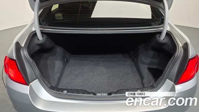 BMW 5 Series (F10) 520d 2013 — фото 19