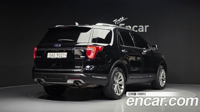 Ford Explorer 2.3 Limited 4WD 5th 2018 — фото 2