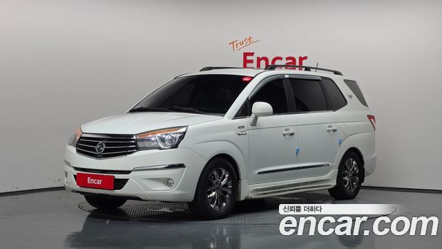 KG Mobility (SsangYong) Korando Turismo 4WD RX 9-seater