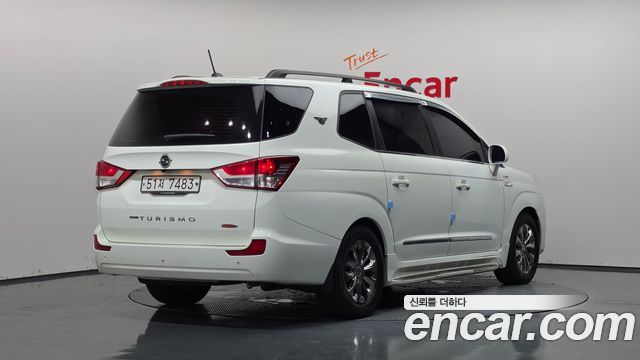 KG Mobility (SsangYong) Korando Turismo 4WD RX 9-seater 2016 — фото 2