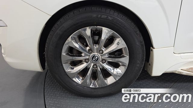 KG Mobility (SsangYong) Korando Turismo 4WD RX 9-seater 2016 — фото 5