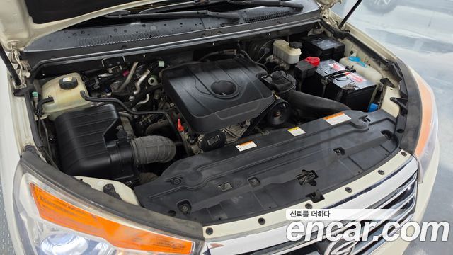 KG Mobility (SsangYong) Korando Turismo 4WD RX 9-seater 2016 — фото 6