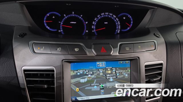 KG Mobility (SsangYong) Korando Turismo 4WD RX 9-seater 2016 — фото 13