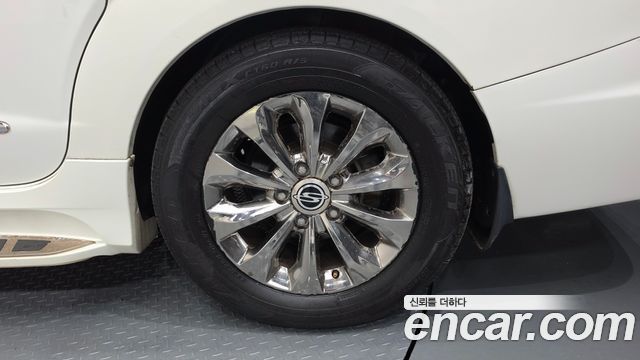 KG Mobility (SsangYong) Korando Turismo 4WD RX 9-seater 2016 — фото 21