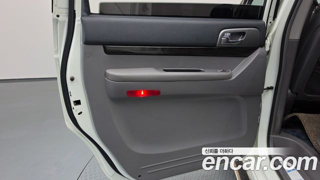 KG Mobility (SsangYong) Korando Turismo 4WD RX 9-seater 2016 — фото 25