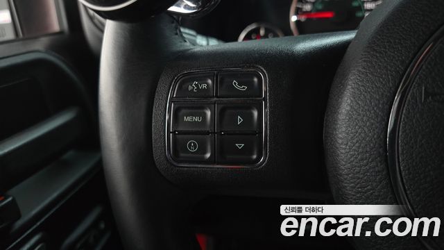 Jeep Wrangler (JK) 3.6 Sport 2Door 2015 — фото 14
