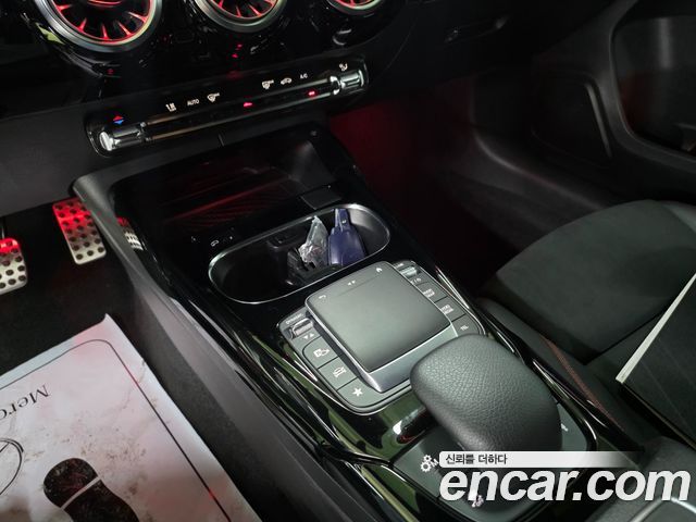 Mercedes-Benz A-Class (W177) AMG A45 4MAITC+ Hatchback 2021 — фото 22