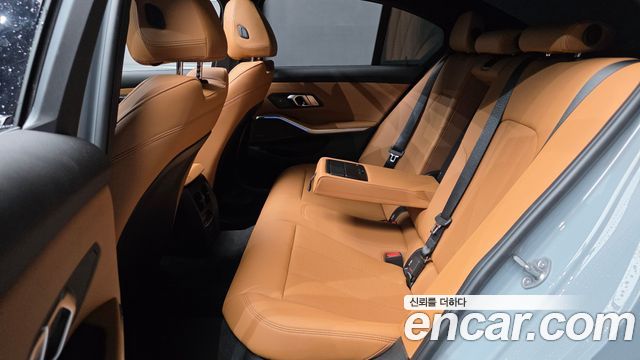 BMW 3 Series (G20) 320i M Sport 2025 — фото 17