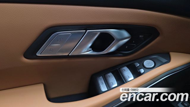 BMW 3 Series (G20) 320i M Sport 2025 — фото 33