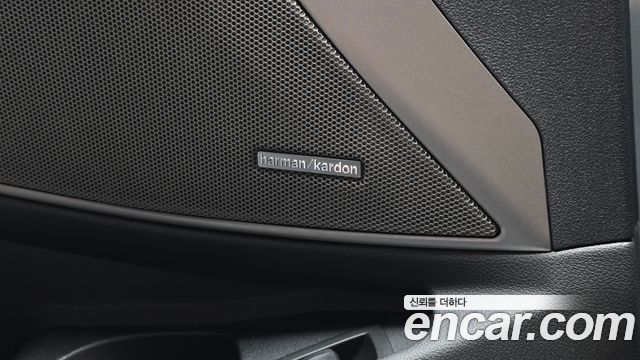 BMW 3 Series (G20) 320i M Sport 2025 — фото 35