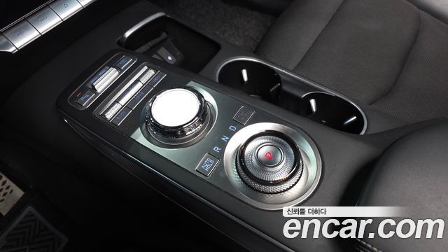 Genesis GV70 2.5T Gasoline 2WD 2021 — фото 9