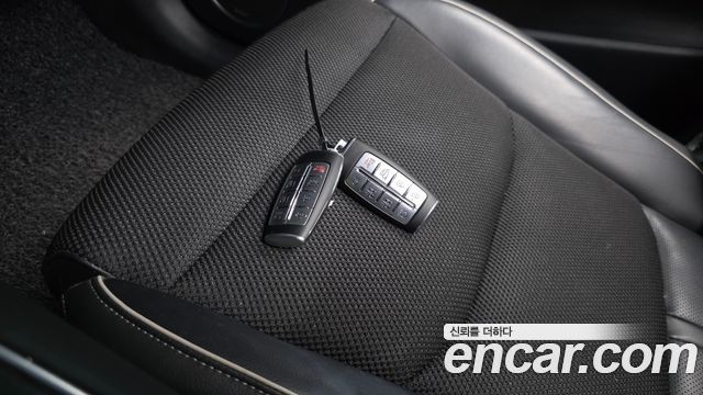 Genesis GV70 2.5T Gasoline 2WD 2021 — фото 40