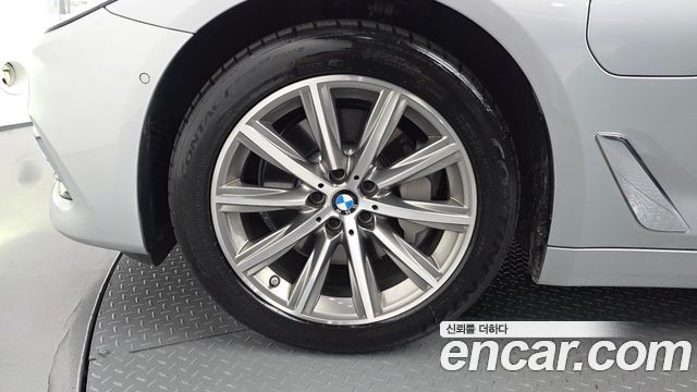 BMW 5 Series (G30) 530e Luxury 2020 — фото 5