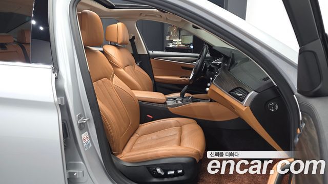 BMW 5 Series (G30) 530e Luxury 2020 — фото 11