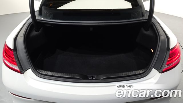 Mercedes-Benz C-Class (W205) C200 Coupe 2016 — фото 16