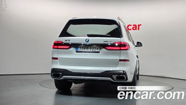 BMW X7 (G07) xDrive 40i M Sport 7STR 2025 — фото 4
