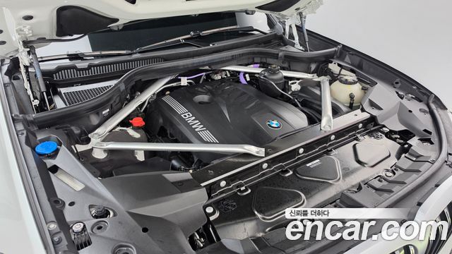 BMW X7 (G07) xDrive 40i M Sport 7STR 2025 — фото 6