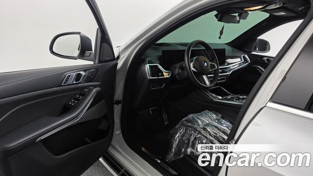 BMW X7 (G07) xDrive 40i M Sport 7STR 2025 — фото 10