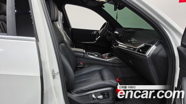 BMW X7 (G07) xDrive 40i M Sport 7STR 2025 — фото 26