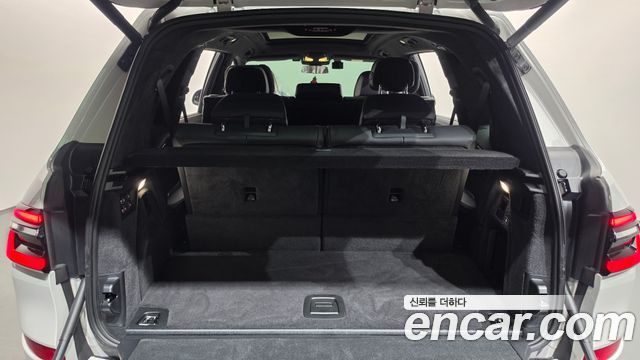 BMW X7 (G07) xDrive 40i M Sport 7STR 2025 — фото 27