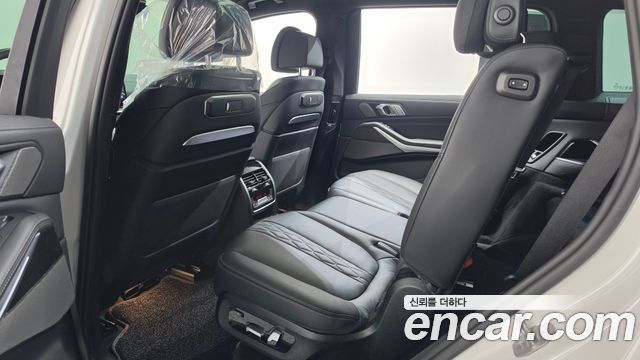 BMW X7 (G07) xDrive 40i M Sport 7STR 2025 — фото 28