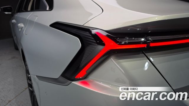 Kia K8 Hybrid Signature 2025 — фото 23