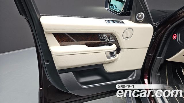 Land Rover Range Rover (IV) 5.0 SC SV AB LWB 2019 — фото 24
