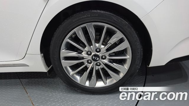 Kia K5 (II) 2.0 Noblesse 2020 — фото 21
