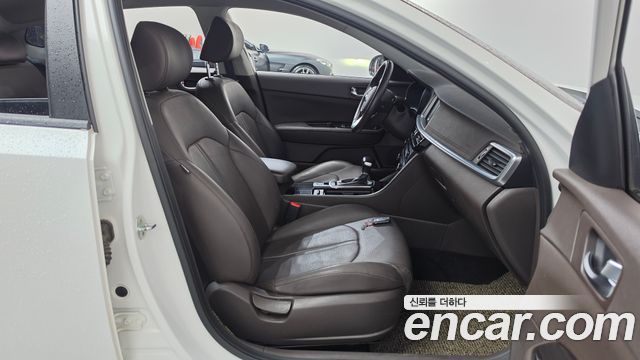 Kia K5 (II) 2.0 Noblesse 2020 — фото 26