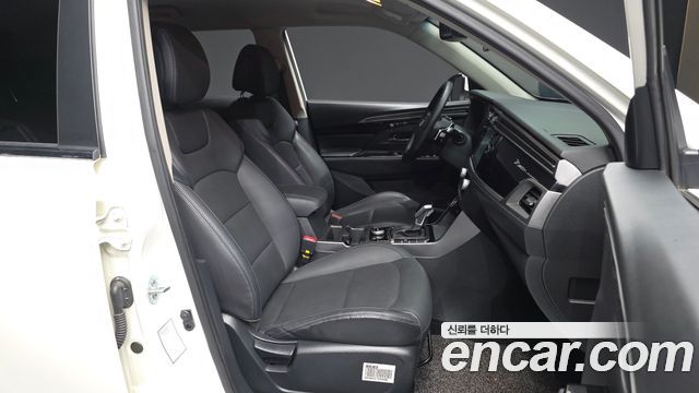 KG Mobility (SsangYong) Beautiful Korando Diesel 1.6 2WD C5 Plus 2020 — фото 11