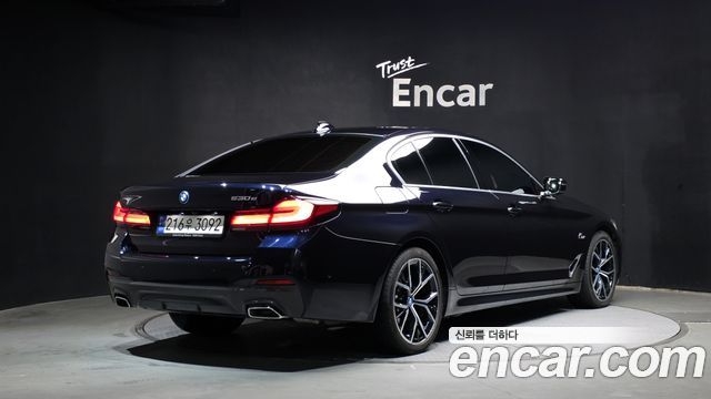 BMW 5 Series (G30) 530e M Sport 2023 — фото 2