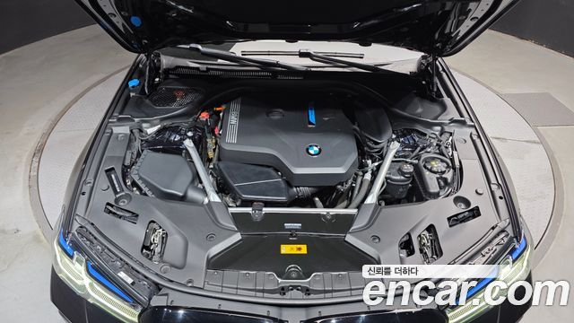 BMW 5 Series (G30) 530e M Sport 2023 — фото 6