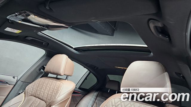 BMW 5 Series (G30) 530e M Sport 2023 — фото 30