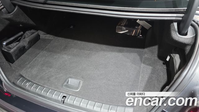 BMW 5 Series (G30) 530e M Sport 2023 — фото 34