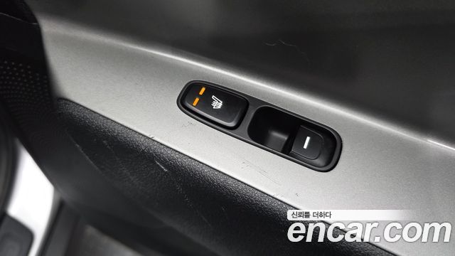 Kia Niro Plus Air 2023 — фото 22