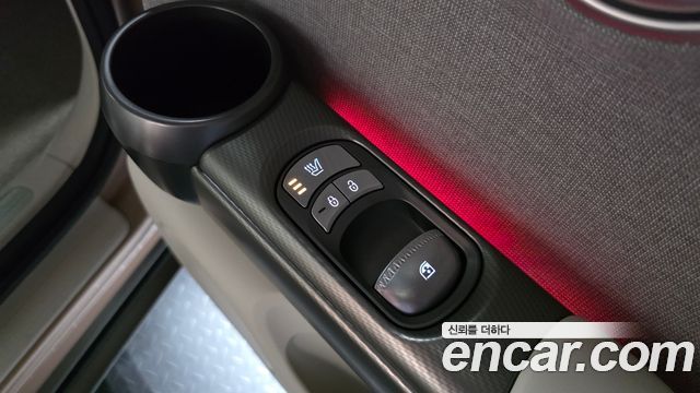 Genesis GV60 Standard 2022 — фото 27